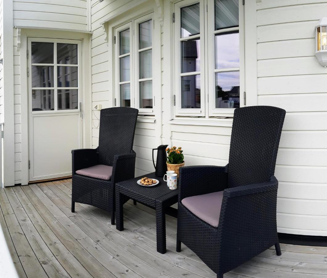 Trygheim Feriehus Bud Ngoại thất bức ảnh